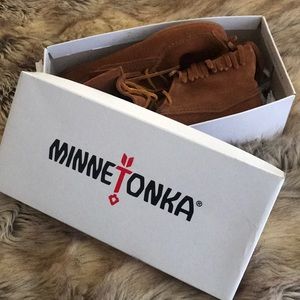 Minnetonka Tramper Boot